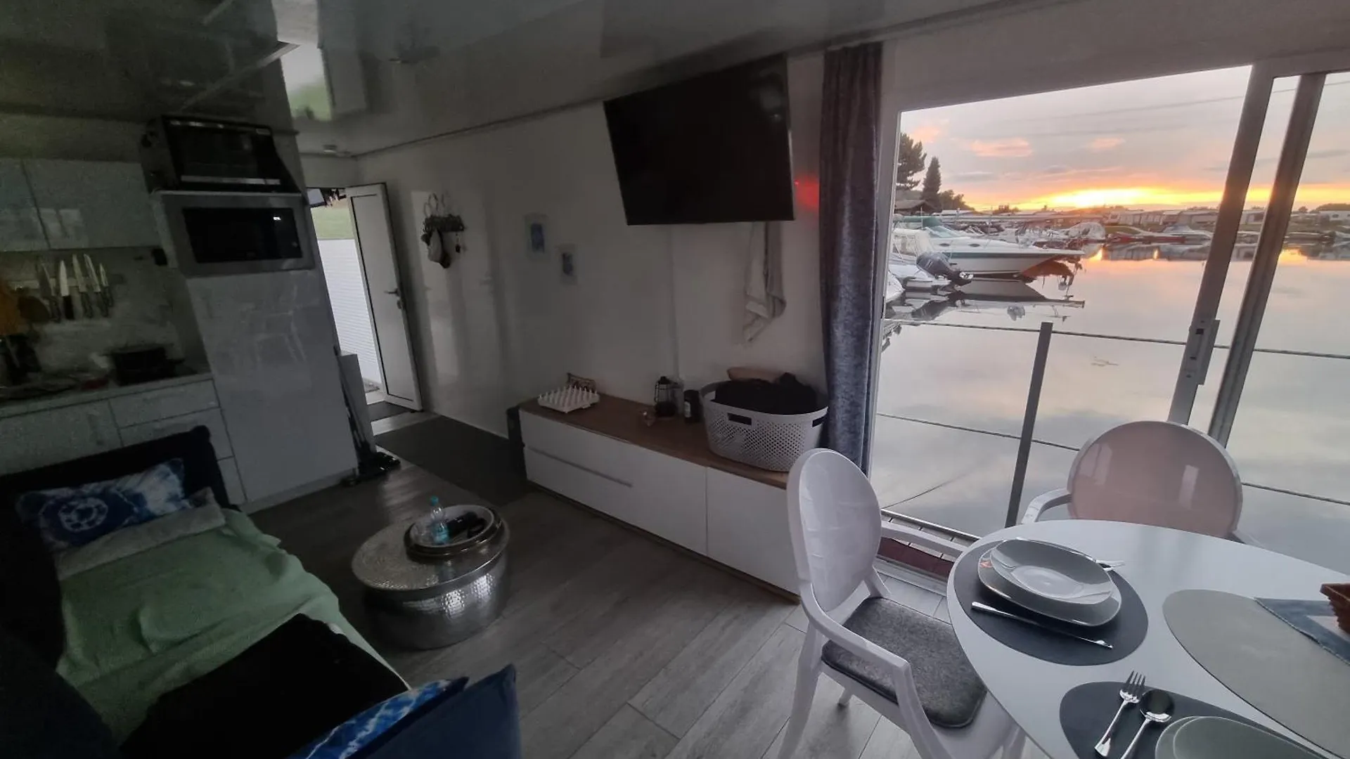 Main Hausboot Lore In Der Marina Trosdorf Bei Bamberg Bischberg 0*,  Germany