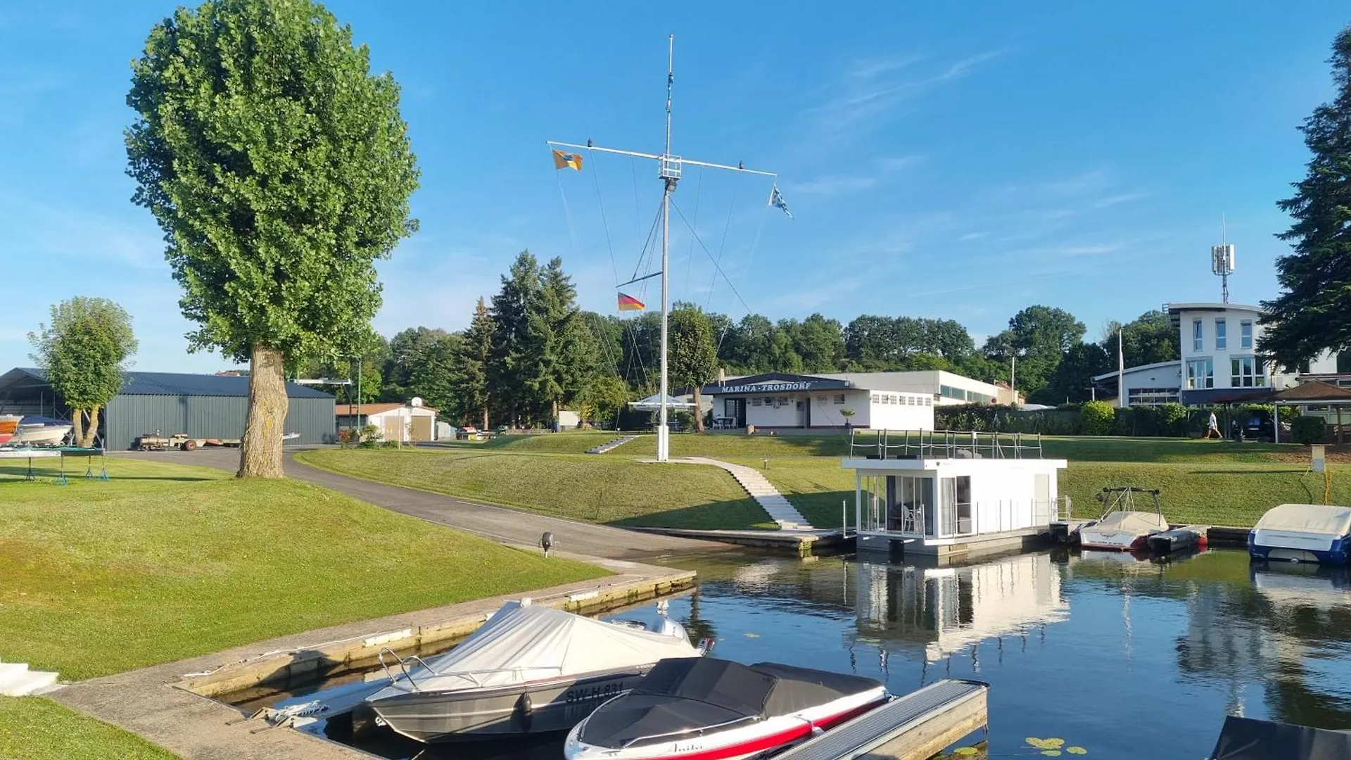 Botel Main Hausboot Lore In Der Marina Trosdorf Bei Bamberg Bischberg