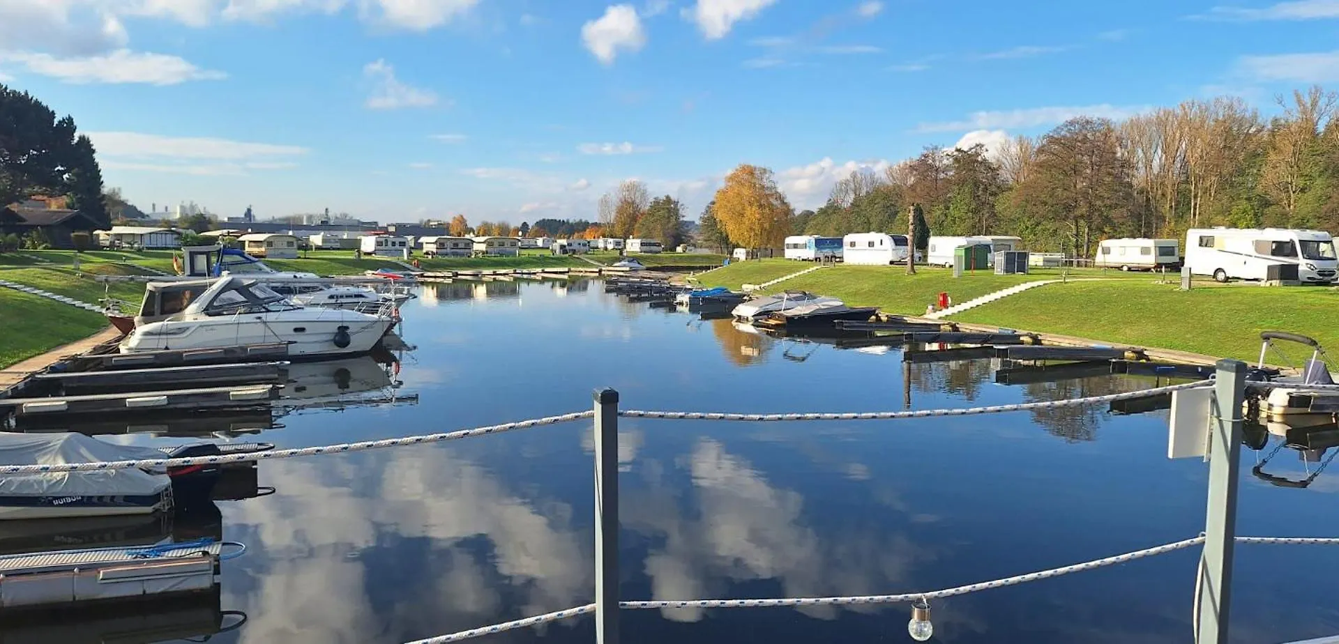 Main Hausboot Lore In Der Marina Trosdorf Bei Bamberg Bischberg