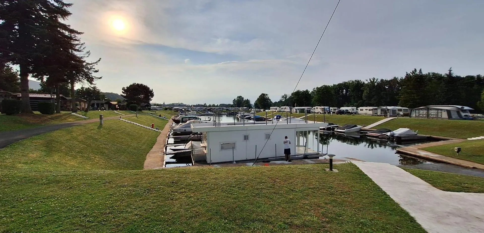 Main Hausboot Lore In Der Marina Trosdorf Bei Bamberg Bischberg 0*,
