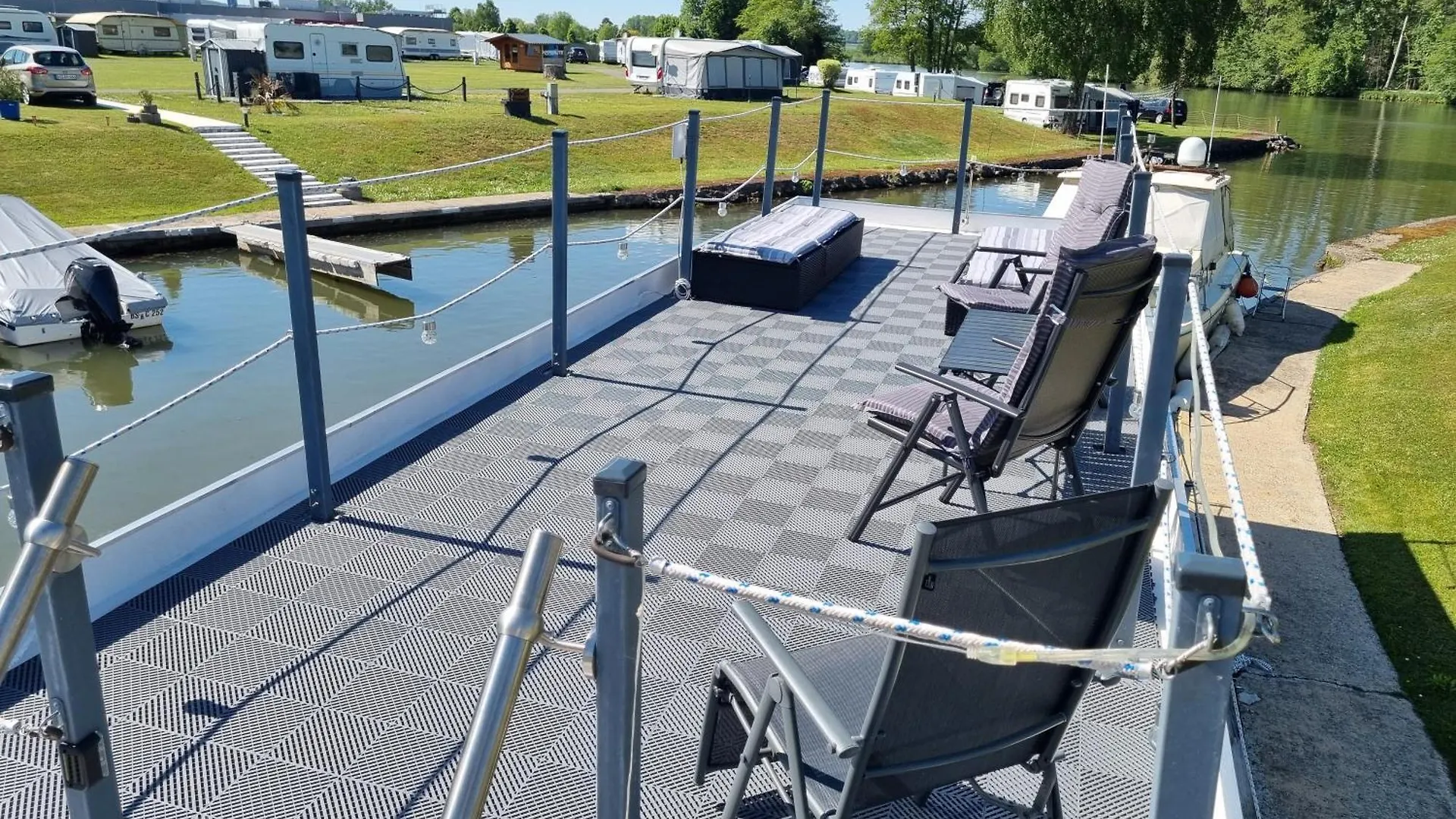 Main Hausboot Lore In Der Marina Trosdorf Bei Bamberg Bischberg 0*,