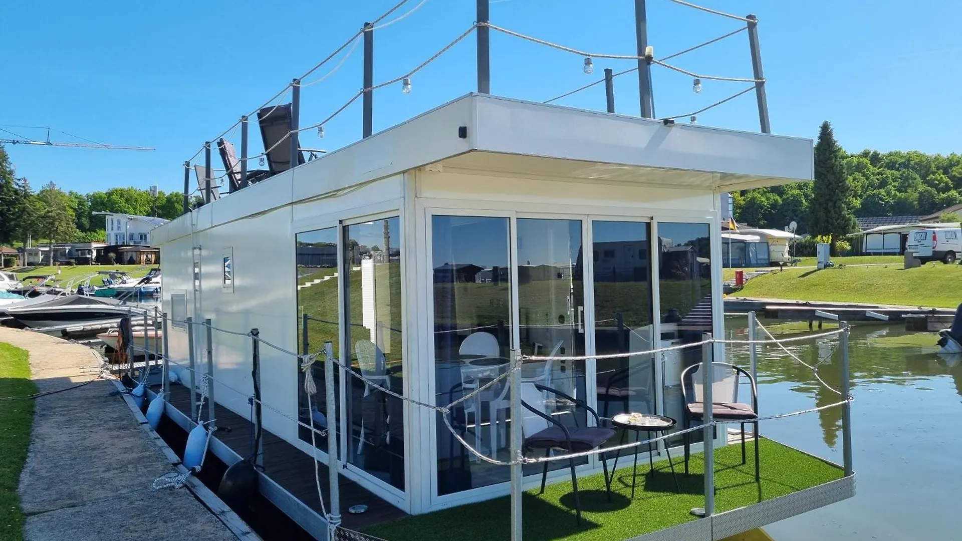 Main Hausboot Lore In Der Marina Trosdorf Bei Bamberg location